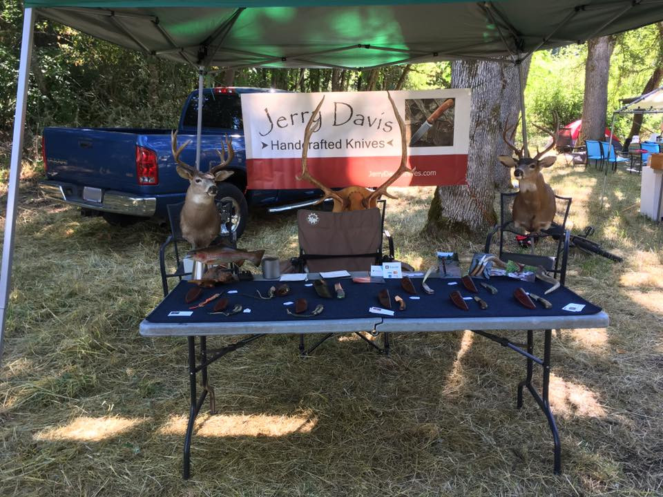 JDKnives booth at Traditional Archery 7-2017 license blurred